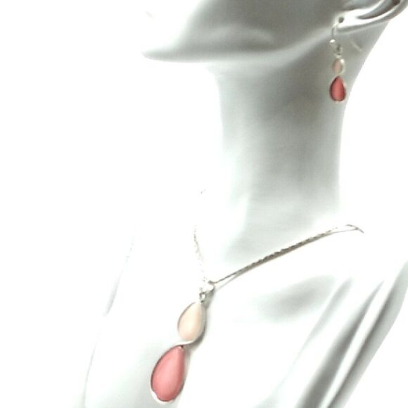 Infinity Pendant Simulated Gemstone Necklace & Earring Set Faux gemstone jewelry - Picture 8 of 15